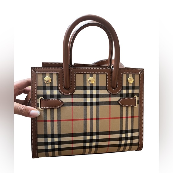 Burberry bag - Picture 2 of 2